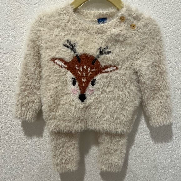 Old Navy Other - Old Navy Cozy Crew-Neck Graphic Deer Sweater & Pant Set for Babies